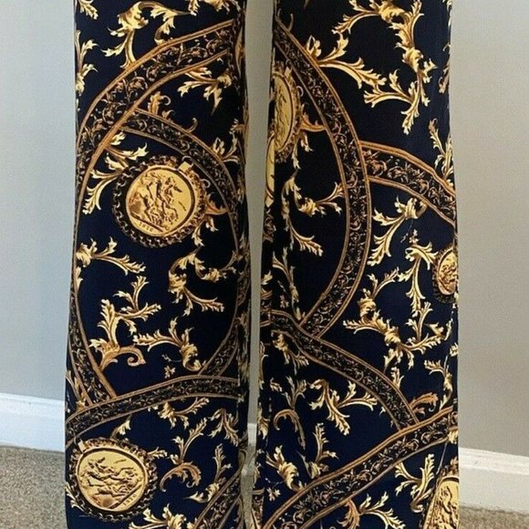 Two Piece Crop Top Set Size Medium - Picture 4 of 6